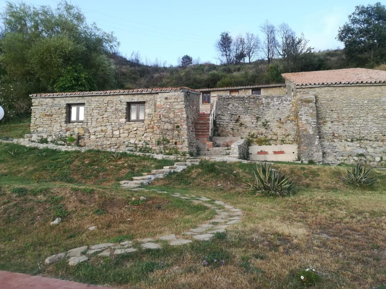 Il Cerro Agriturismo Zagarese ฟุสกัลโด ภายนอก รูปภาพ